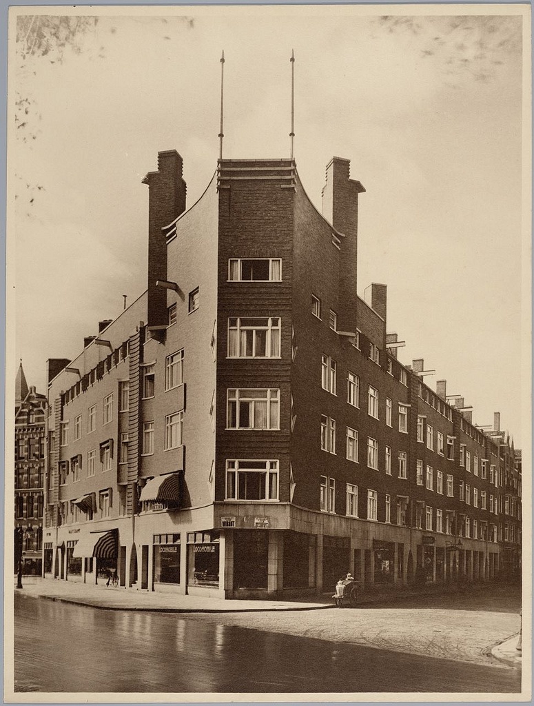 Woon- en Windhuizen|HousessanddshopsAmsterdamm