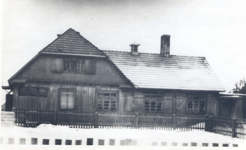 Foto.Saru Lauatehase Algkool