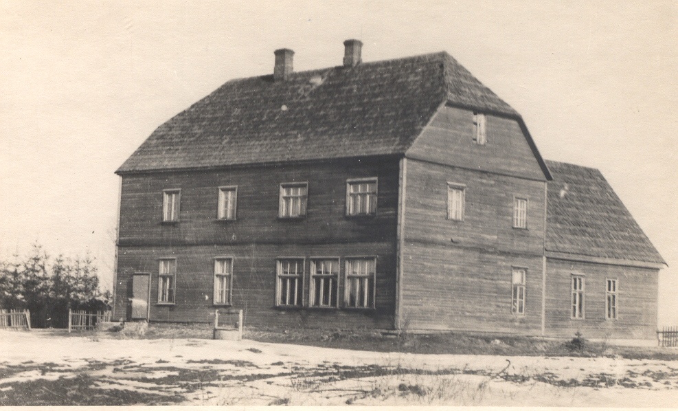 Foto. Lusti 7-kl. Kooli hoone