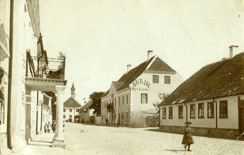 Kuressaare, Lossi tänav