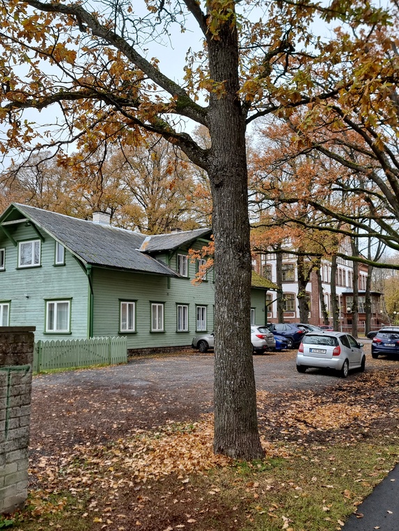 Heiti Talviku residence in Pärnu, Ringi (Brackmanni) tn. 13 rephoto