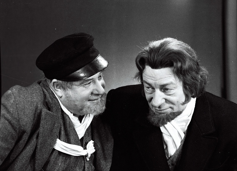 Stseen A.H. Tammsaare Tõe ja õiguse 1.köite dramatiseeringust Vargamäe. Andres Paas - Valdeko Ratassepp, Pearu - Olev Tinn.