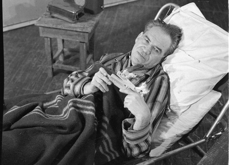 Kaarel Karm Aleksei Petrovitši osatäitjana N. Hikmeti ja V. Tuljakova näidendis Kaks kangekaelset V. Kingissepa nimelises TRA Draamateatris.