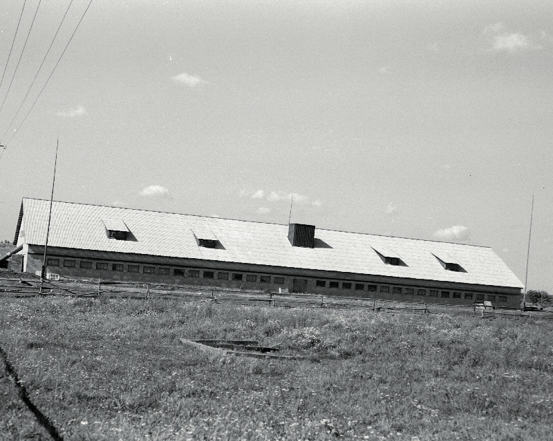 Triigi sovhoosi tootmishoone välisvaade.