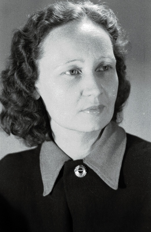 Levald, Leida - V. Kingissepa nimelise Tallinna Riikliku Akadeemilise  Draamateatri näitleja.