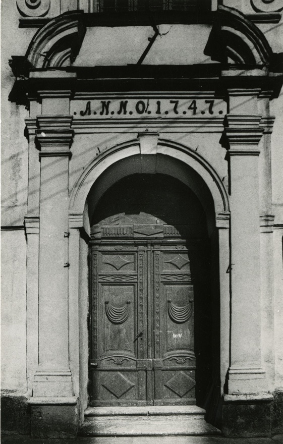 Pärnu Eliisabeti kirik, otsevaade portaalile