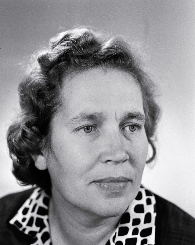 Ratassepp, Maime - Tallinna Linnuvabriku pearaamatupidaja.