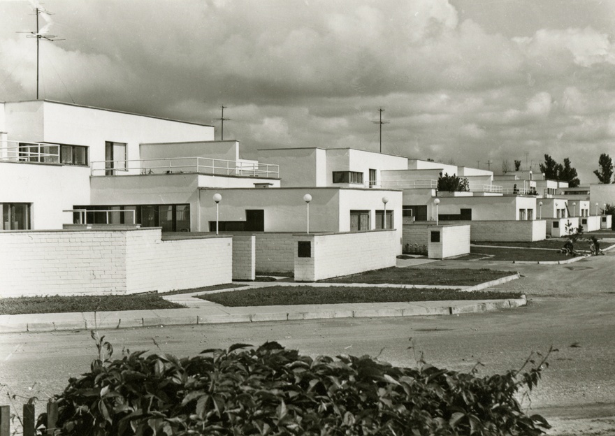 Pärnu KEK-i ridaelamu Ave, hoone vaade. Arhitekt Ell Väärtnõu, insener Andres Ringo, EKE projekt