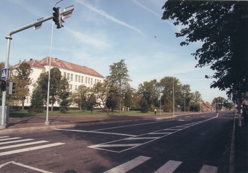 Foto. Pärnus Tallinna mnt.renoveerimine