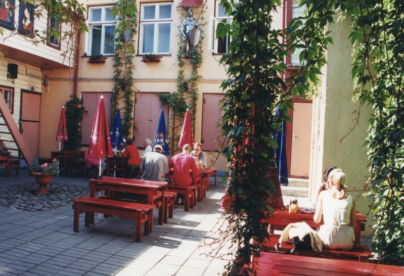 Foto. Rüütli hoov Pärnus
