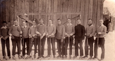Tartu üliõpilaste SS Sport jääpallurid  duplicate photo