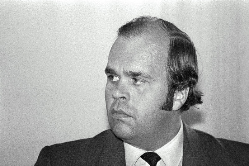 Rikkas, Vello - Kriminaaljälituse Valitsuse ülem.