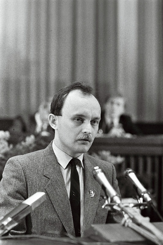 ELKNÜ XX kongressil kõneleb ELKNÜ Harju Rajoonikomitee esimene sekretär Urmas Laanem.