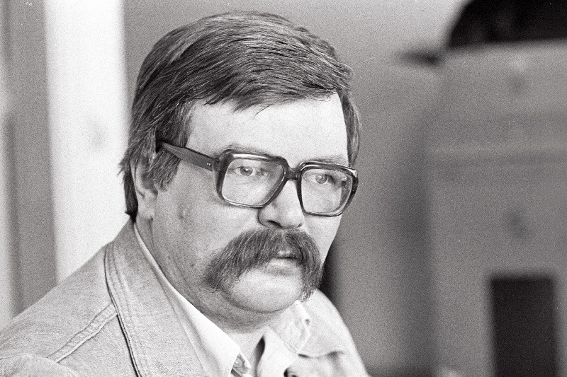 Remsujev (Remsu), Olev- kirjanik.
