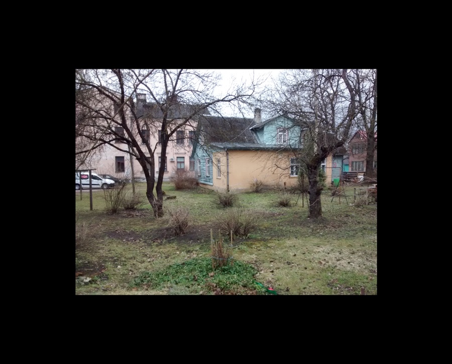 Tartu, maja puuviljaaiaga rephoto