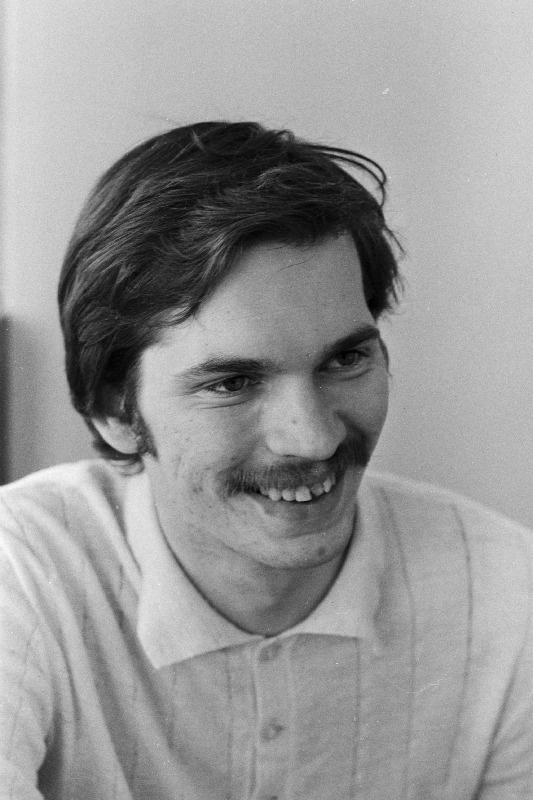 Tallinna Puhkeparkide Direktsiooni rahvakunstiansambli "Leigarid" kunstiline juht Kalev Järvela.