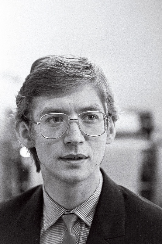 Sahk, Heigo- ELKNÜ Keskkomitee propaganda ja kultuurimassilise töö osakonna juhataja.