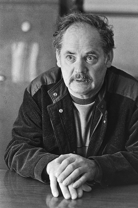 Eesti NSV Riikliku Nukuteatri peanäitejuht Rein Agur.