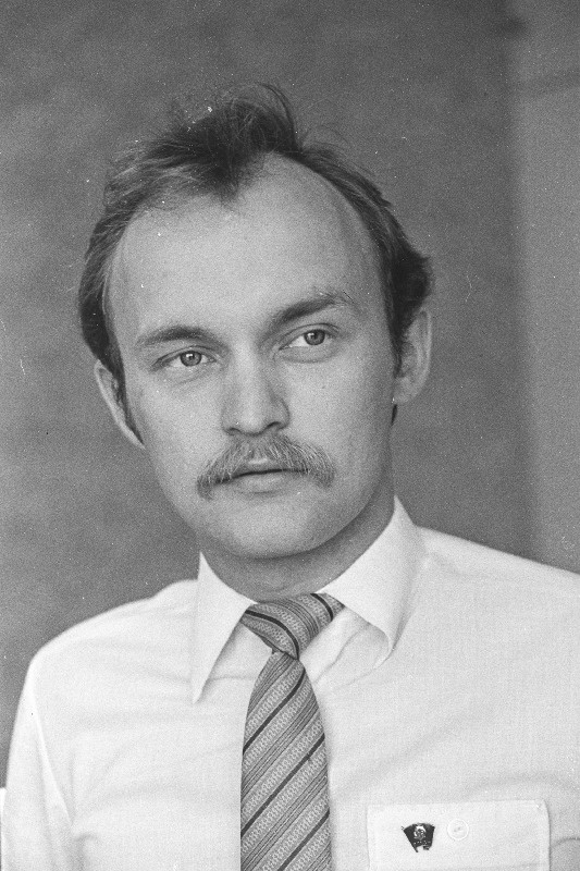 Laanem, Urmas- ELKNÜ Harju Rajoonikomitee esimene sekretär.