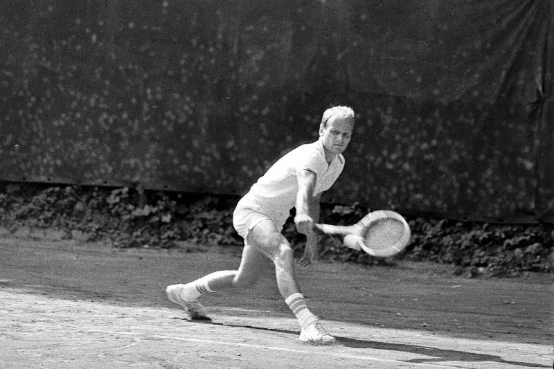 Eesti NSV meister tennises Ain Suurthal.