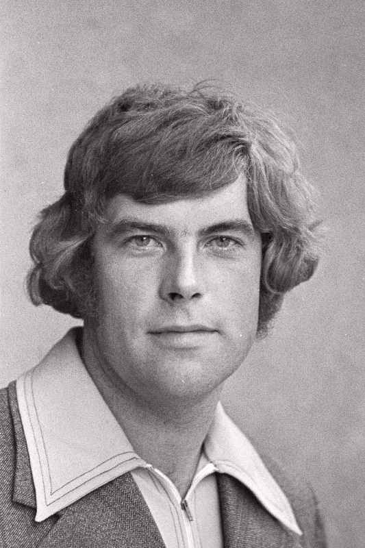 Värton, Enn – 10. viimistlejate võistlusel esikoha võitnud Põlva Kolhooside Ehituskontori krohvija.