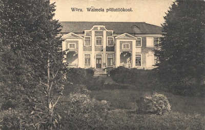 Trükipostkaart. Väimela. Vaade Väimela põllutöökooli hoone fassaadile pargist.  duplicate photo