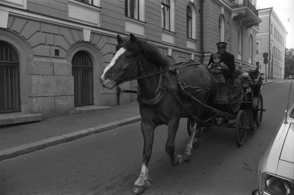 Ritarikatu 2