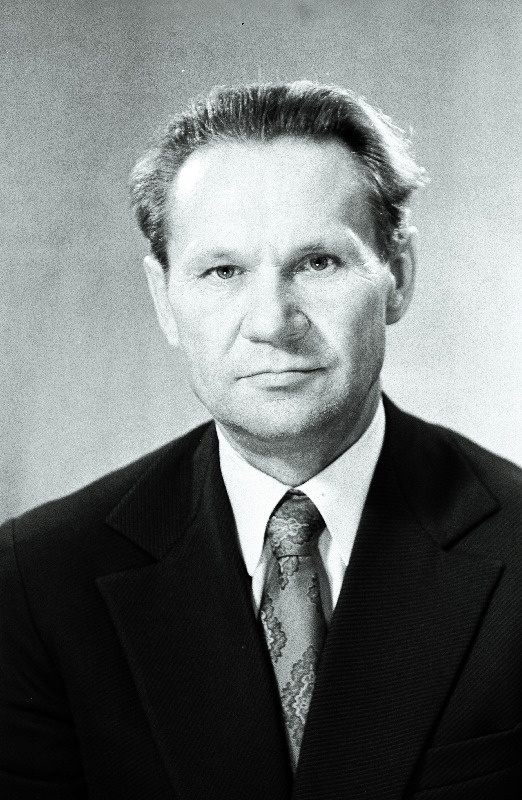 Mannov, Rudolf - Eesti NSV Ülemnõukogu saadikukandidaat.