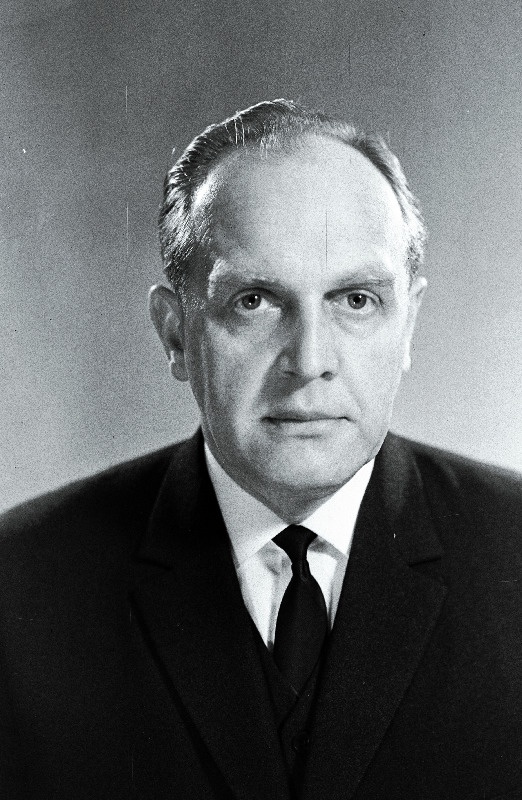 Green, Arnold - Eesti NSV Ülemnõukogu kaheksanda koosseisu saadik, Eesti NSV Ministrite Nõukogu esimehe asetäitja.