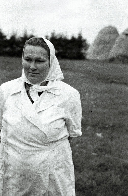 Mihkelson, Erna - Estonia kolhoosi lüpsja.