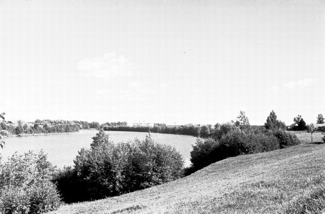 Järv Väimelas.