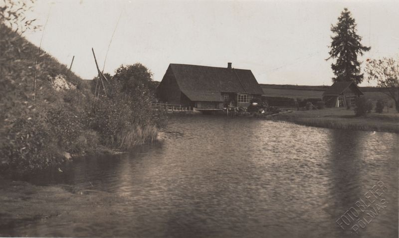 Valli vesiveski Karilatsis