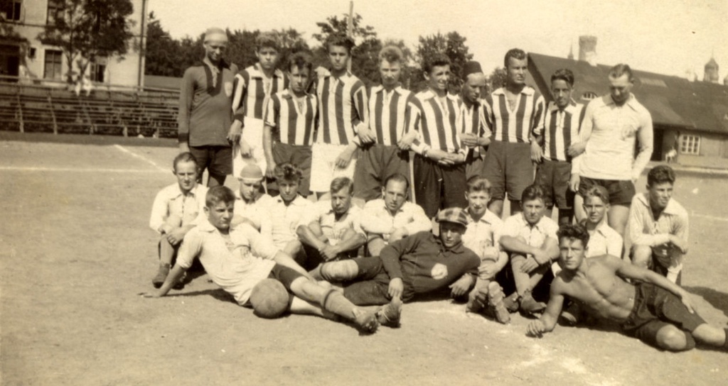 Spordiseltsi Vitjas jalgpallimeeskonnad