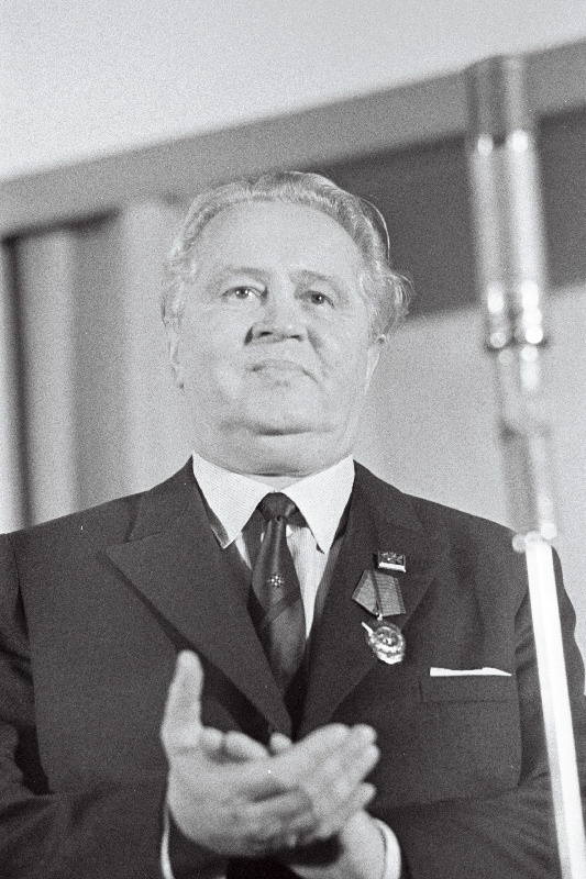 Eesti NSV teeneline kirjanik Rannet, Egon.