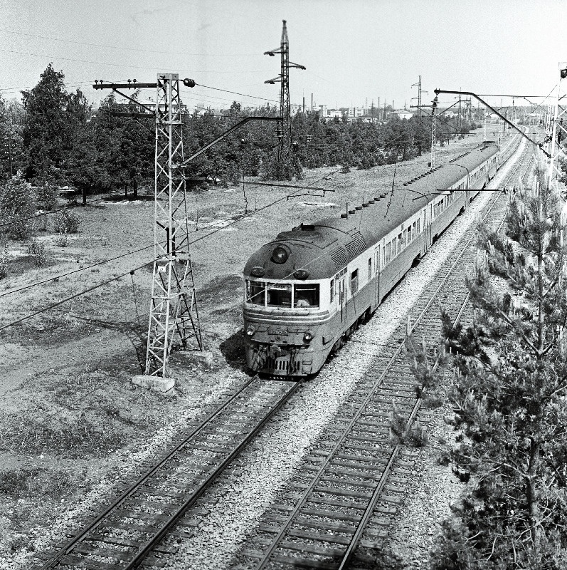 Diiselrong Tallinn-Haapsalu liinil.