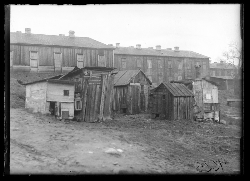 Tööliste barakid Koplis.