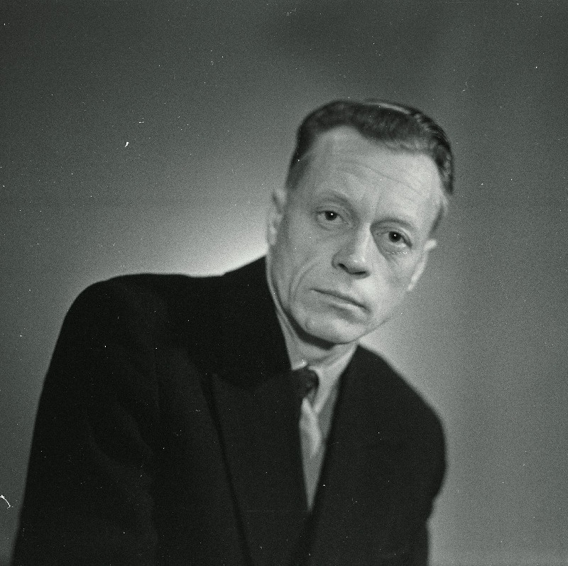 Loit, H. - Eesti NSV Ülemnõukogu seitsmenda koosseisu saadik.