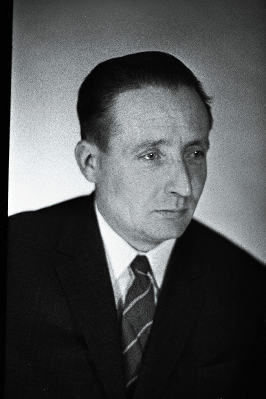 Raja, A. - Eesti NSV Ülemnõukogu seitsmenda koosseisu saadik.