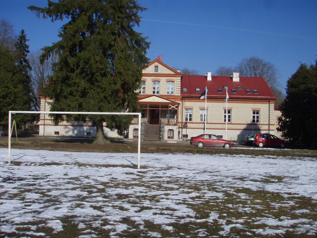 Main building of Adavere Manor