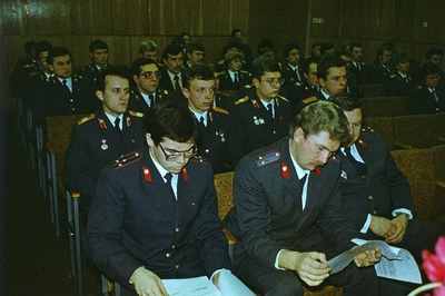 Noormiilitsad vastuvõtul ELKNÜ Keskkomitees.  similar photo