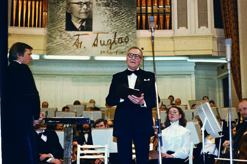 Kirjanik F. Tuglase 100. sünniaastapäevale pühendatud mälestusõhtul Estonia kontserdisaalis esineb näitleja Heino Mandri.