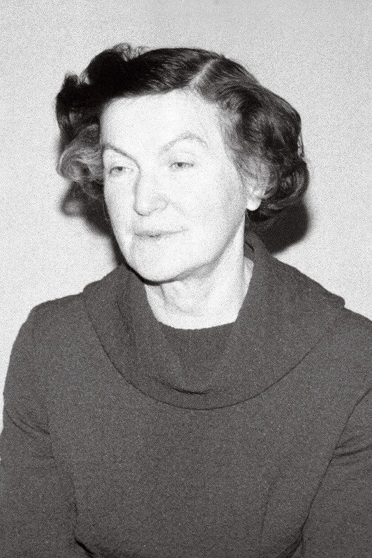 Mölder, Signe - skulptor.