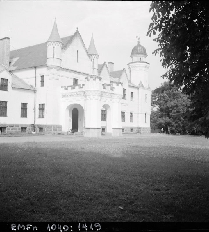 Alatskivi loss