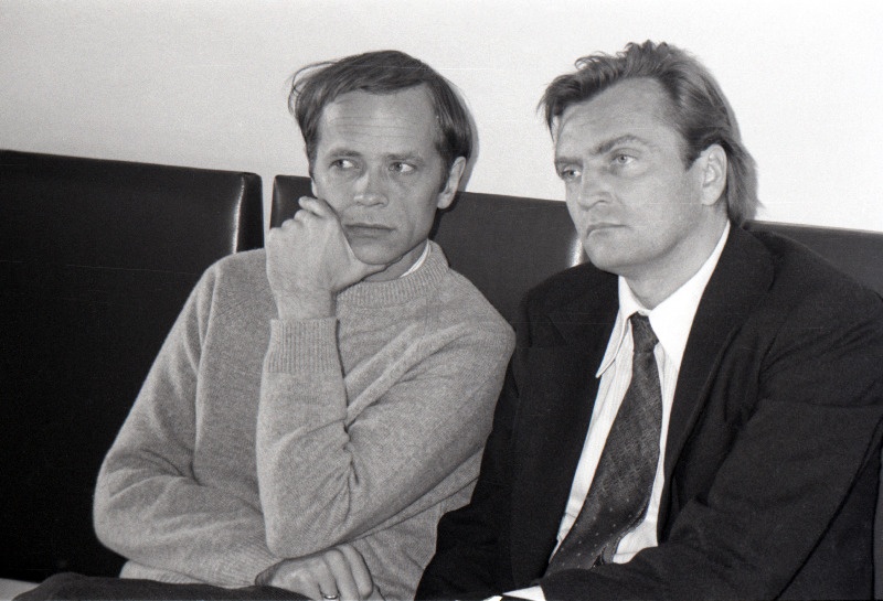 Kirjanike koosolek Kirjanike Majas. Rein Saluri (vasakul) ja Vaino Vahing.