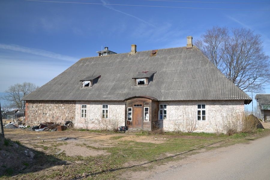 Nina church school building