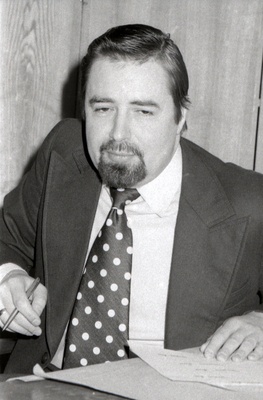 Luuletaja ja kirjanduskriitik Toomas Liiv.  duplicate photo