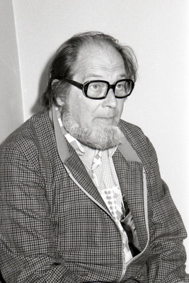 Kirjanik Jaan Kross.  similar photo