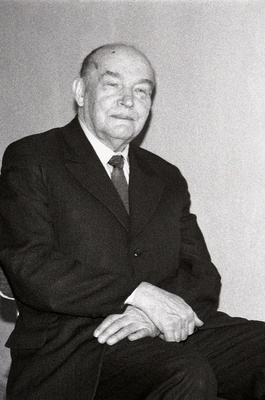 Rahvaluuleteadlane Richard Viidalepp.  similar photo