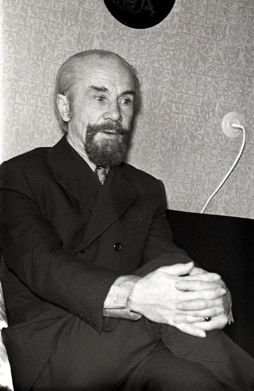 Lastekirjanik Iko Maran.