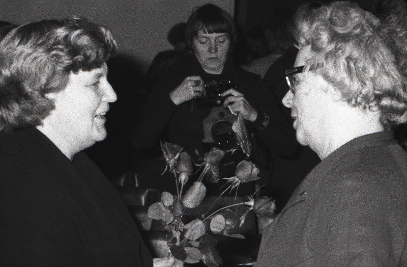 Kirjanik Ellen Niidu 50. sünnipäeva tähistamine Kirjanike Majas.